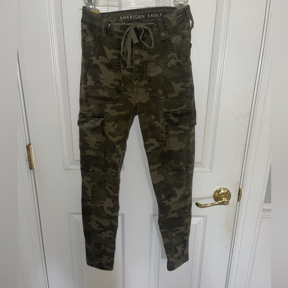 American Eagle, size 2, camouflage jeans